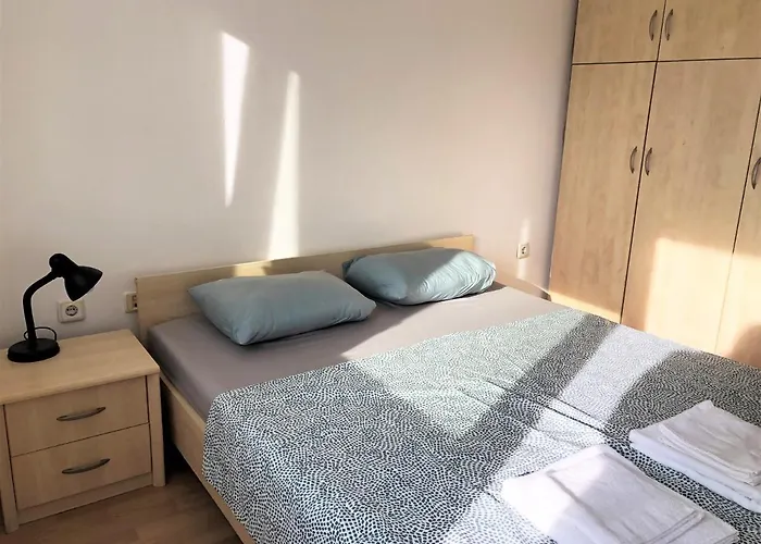 Central Apartment Sunshine